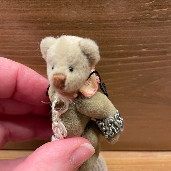 Ganz Mini Teddy Bear Flower Girl - Picture 2 of 16